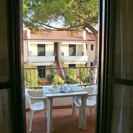 Appartamenti In Residence Portosole E Residence Tamerici Con Piscina-Cavallino Treporti Exterior photo