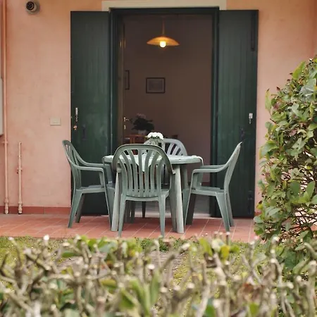 Appartamenti In Residence Portosole E Residence Tamerici Con Piscina-Cavallino Treporti Exterior photo