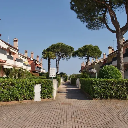 Appartamenti In Residence Portosole E Residence Tamerici Con Piscina-Cavallino Treporti Exterior photo
