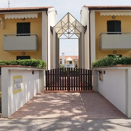 Appartamenti In Residence Portosole E Residence Tamerici Con Piscina-Cavallino Treporti Exterior photo