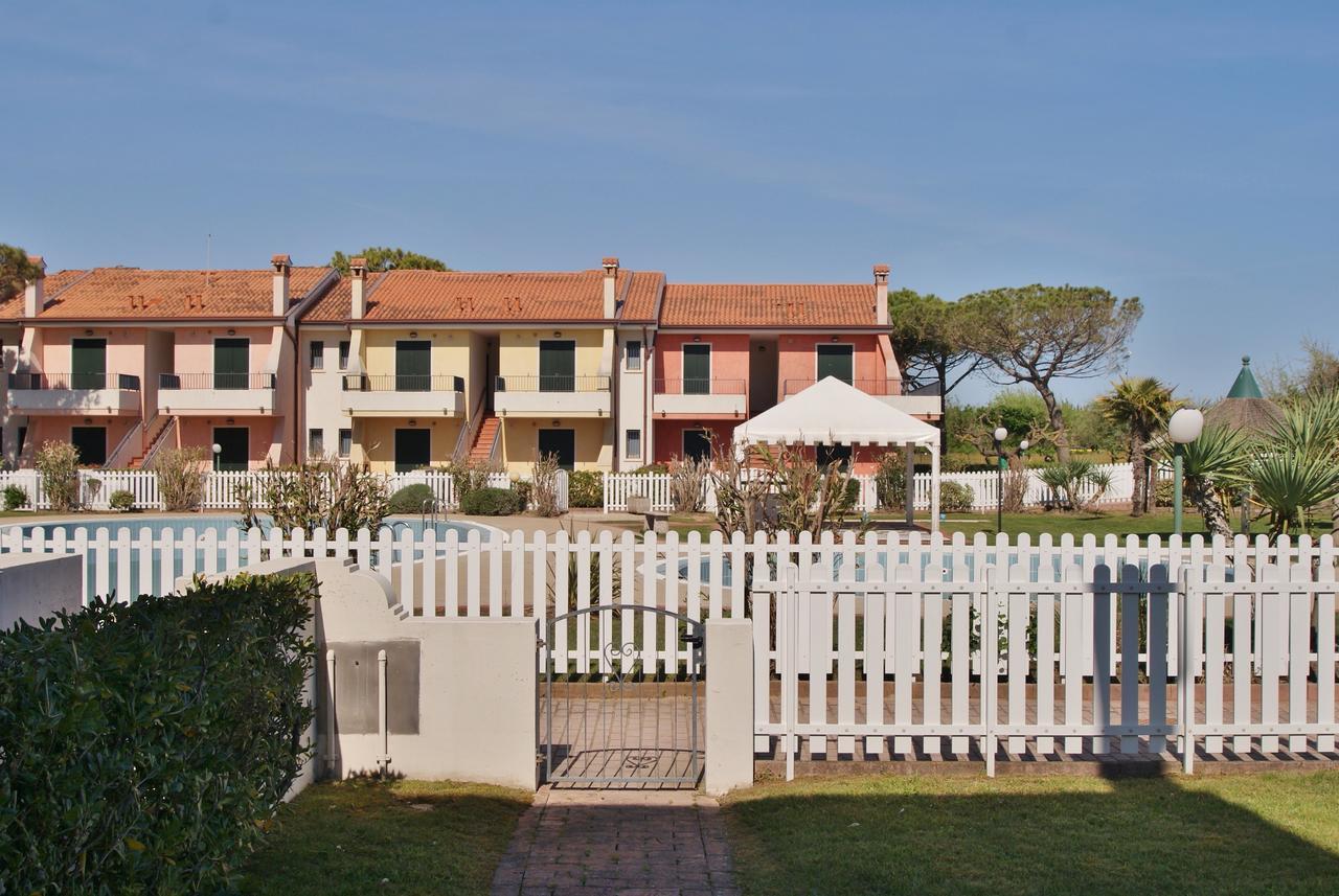 In Portosole E Tamerici Con Piscina-cavallino Treporti Apartment